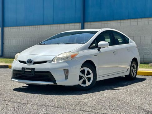 Used 2013 Toyota Prius Three w/ Protection Pkg FWD image 3