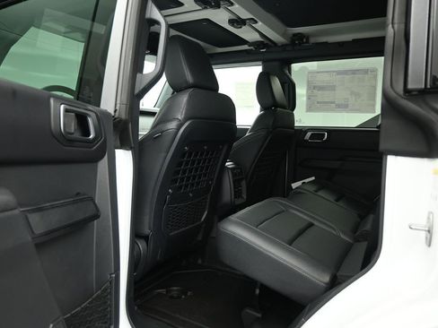 New 2026 Ford Bronco Badlands image 18