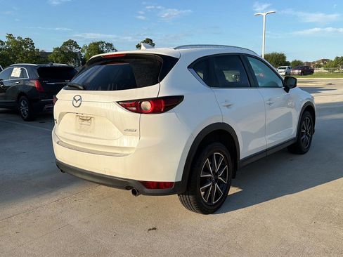 Used 2018 MAZDA CX-5 Touring w/ Preferred Equipment Package AWD/4WD image 3
