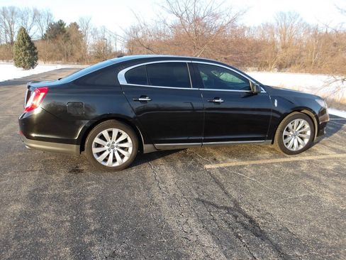 Used 2014 Lincoln MKS image 12