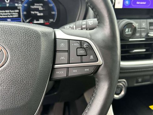 Used 2024 Toyota Grand Highlander AWD image 22