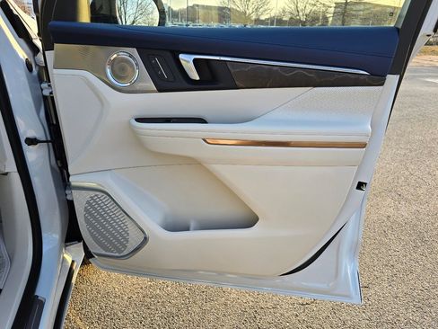 New 2026 Buick Enclave Avenir w/ Super Cruise Package AWD/4WD image 36