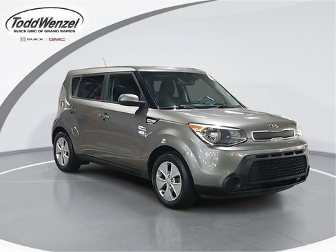 Used 2016 Kia Soul image 1