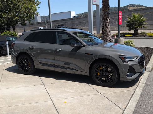 Used 2023 Audi e-tron Chronos w/ Chronos Package AWD/4WD image 4