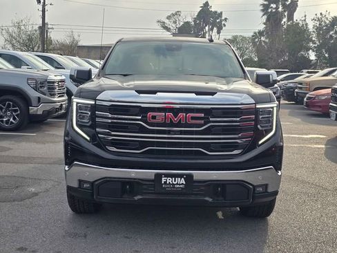 New 2026 GMC Sierra 1500 SLT image 2