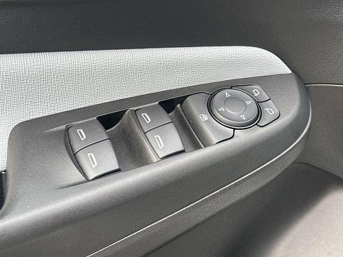 Used 2024 Buick Envista Preferred w/ Convenience I Package image 21