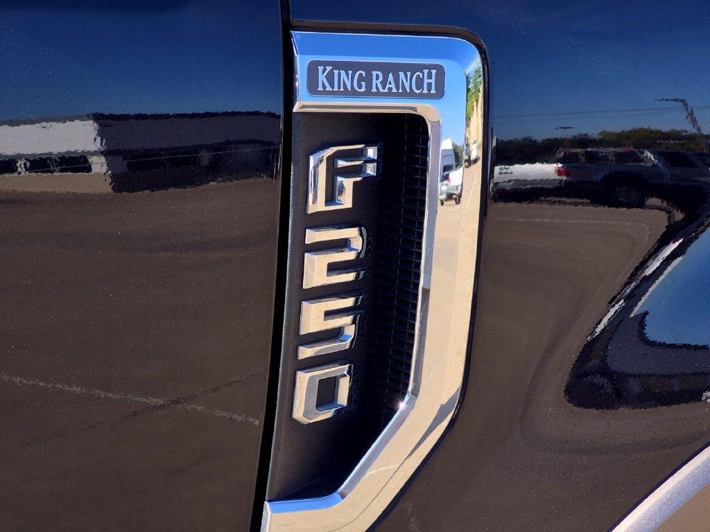 Used 2021 Ford F250 King Ranch w/ King Ranch Ultimate Package AWD/4WD image 10