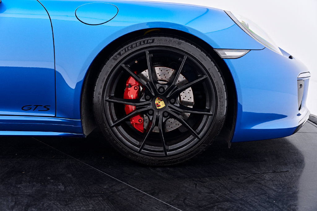 Used 2017 Porsche 911 Carrera GTS RWD image 29
