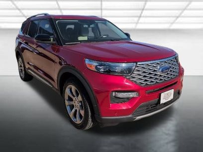 Used 2020 Ford Explorer Platinum w/ Premium Technology Package