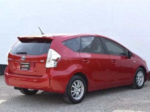 Used 2012 Toyota Prius V Two FWD image 5