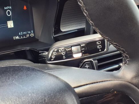 Used 2023 Lincoln Corsair FWD image 18