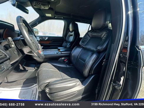 Used 2019 Lincoln Navigator Reserve image 15
