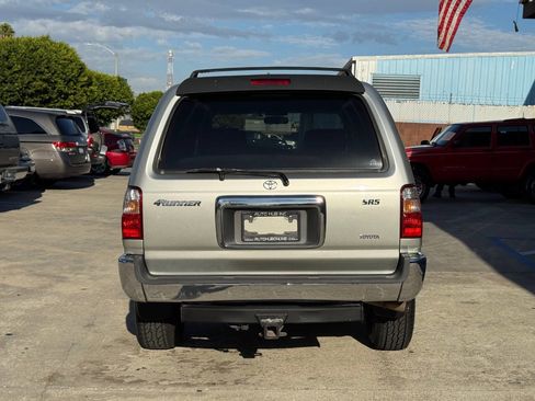 Used 2002 Toyota 4Runner SR5 image 9