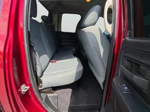 Used 2019 RAM 1500 Express AWD/4WD image 19