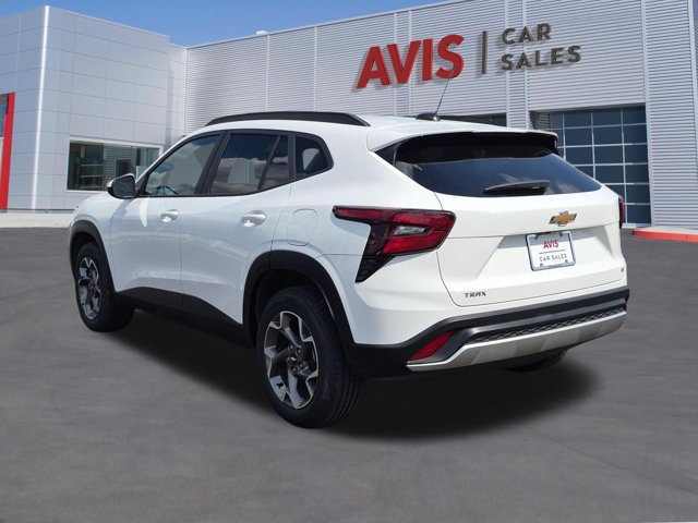 Used 2026 Chevrolet Trax LT FWD image 9