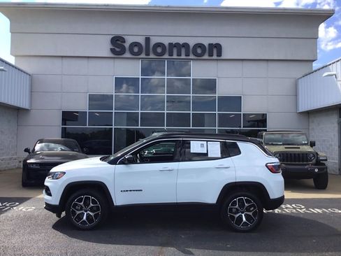 Certified 2026 Jeep Compass Limited AWD/4WD image 1