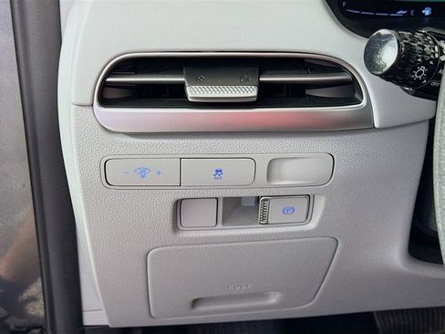 Used 2024 Hyundai Palisade SE image 10