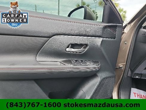 Used 2025 Nissan Kicks SR w/ SR Premium Package FWD image 14