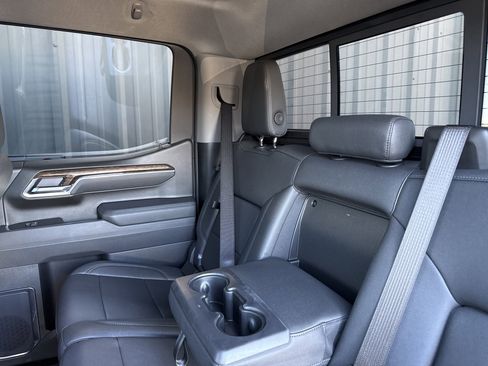 Used 2025 GMC Sierra 1500 Elevation w/ Elevation Premium Package image 34