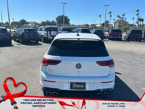 Used 2024 Volkswagen Golf R image 6