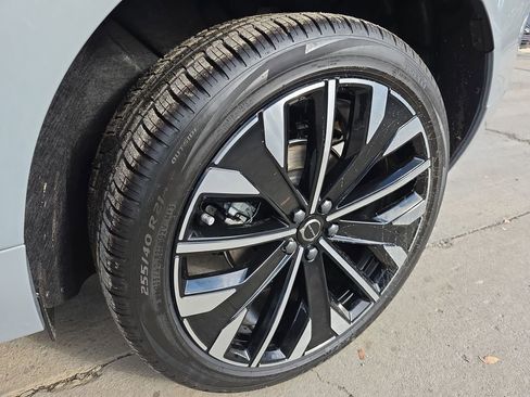 New 2026 Volvo XC60 B5 Ultra w/ Protection Package Premier image 44