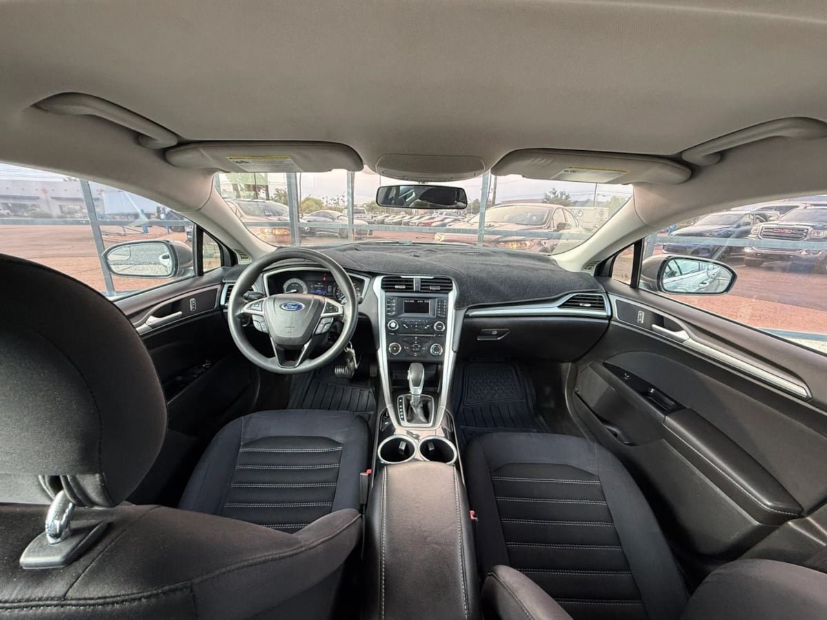 Used 2014 Ford Fusion SE FWD image 44
