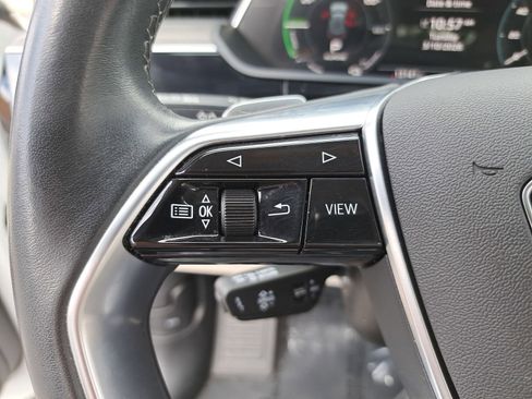 Certified 2024 Audi Q8 e-tron Premium Plus image 17