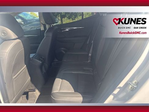 Used 2023 Buick Envision Essence image 18