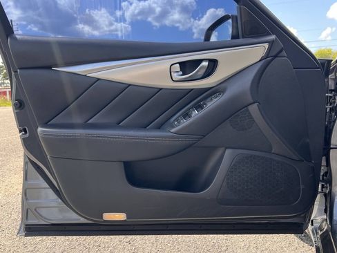 Used 2019 INFINITI Q50 Luxe w/ Essential Package (3.0T Luxe) RWD image 12