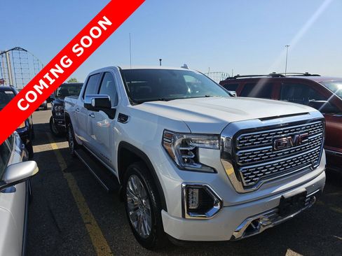 Used 2022 GMC Sierra 1500 Denali w/ Denali Premium Package image 3