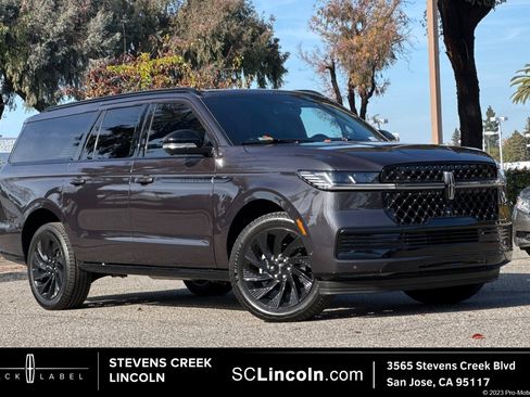 New 2025 Lincoln Navigator L Reserve w/ Jet Appearance Package image 1