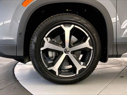 New 2026 Volkswagen Tiguan SE AWD/4WD image 12