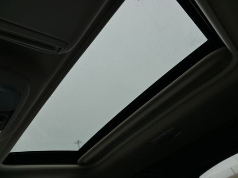 Used 2024 Subaru Crosstrek 2.0i Premium image 32