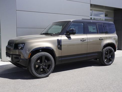 New 2026 Land Rover Defender 110 X-Dynamic SE AWD/4WD image 3