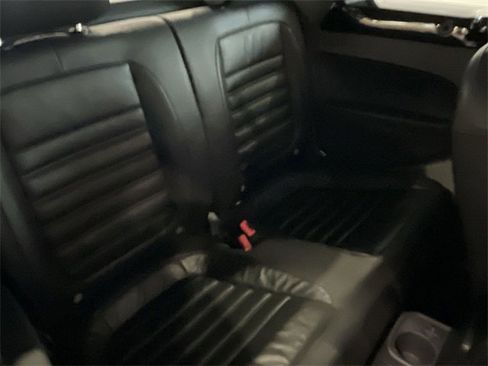 Used 2013 Volkswagen Beetle Turbo 60's Edition image 14
