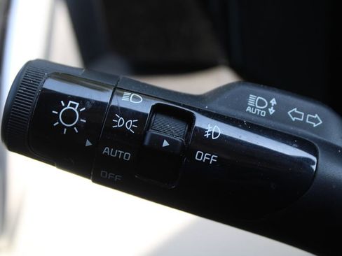 Certified 2023 Kia Sorento SX FWD image 29