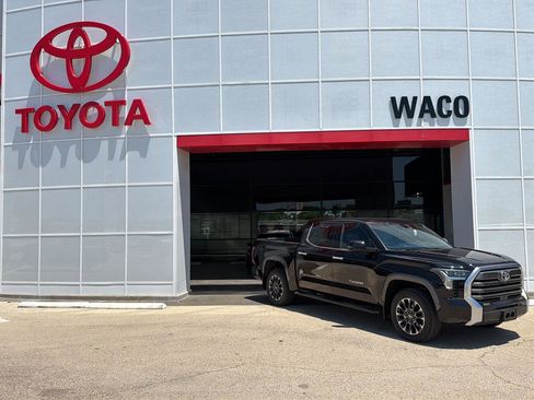 New 2026 Toyota Tundra Limited AWD/4WD image 1