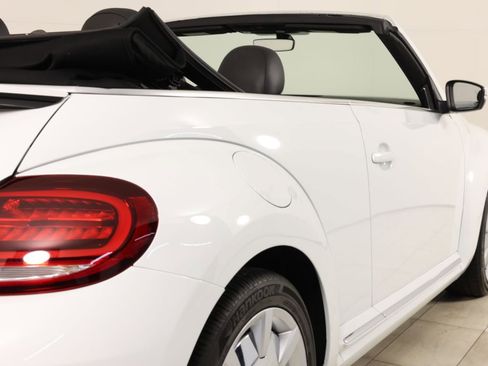 Used 2019 Volkswagen Beetle 2.0T SE FWD image 46