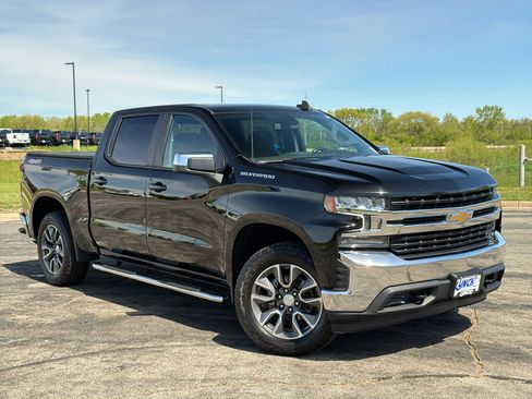 Used 2022 Chevrolet Silverado 1500 LT AWD/4WD image 5