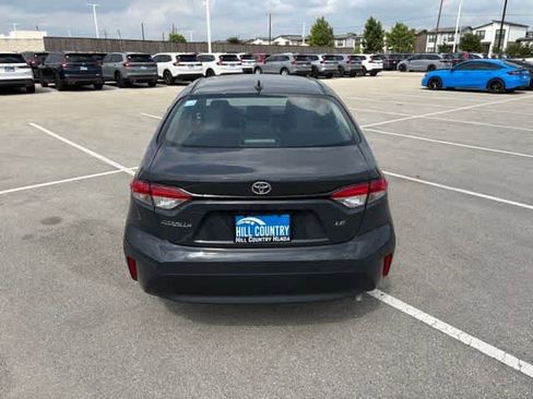 Used 2025 Toyota Corolla LE FWD image 4