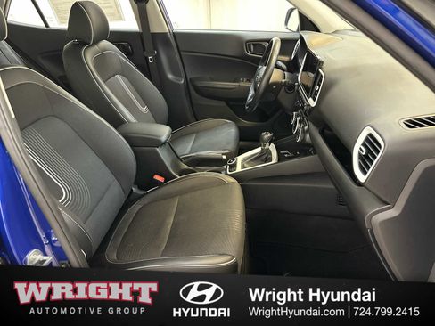 Certified 2023 Hyundai Venue Limited w/ Cargo Package image 18