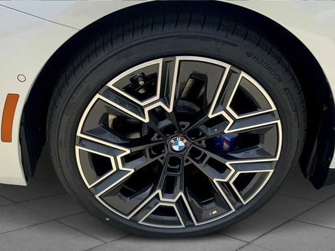 Used 2026 BMW 530i xDrive 530i xDrive w/ M Sport Package image 11