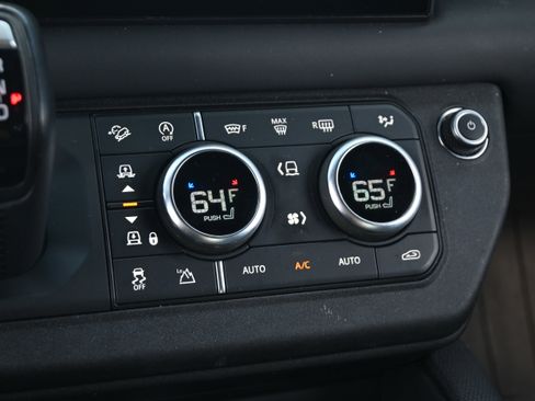Used 2023 Land Rover Defender 110 Carpathian Edition AWD/4WD image 51