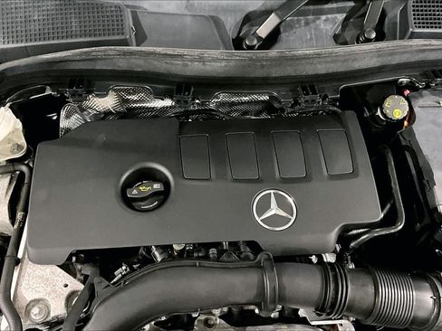 Used 2022 Mercedes-Benz GLA 250 image 30