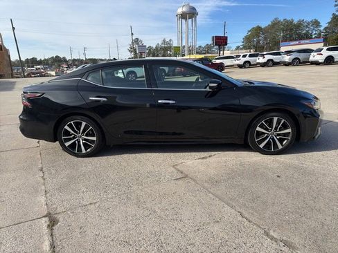 Used 2023 Nissan Maxima SV w/ Floor Mat Group image 5