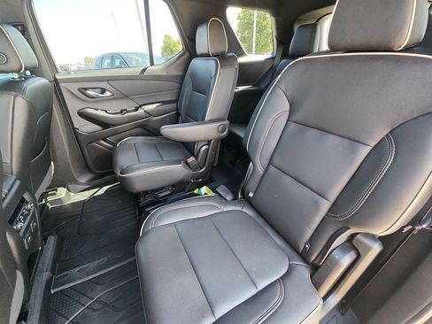Used 2023 Chevrolet Traverse Premier w/ Redline Edition image 31
