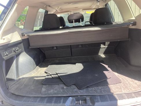 Used 2021 Subaru Forester Premium AWD/4WD image 27