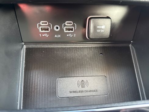 Used 2023 Jeep Grand Cherokee L Limited w/ Luxury Tech Group II AWD/4WD image 31