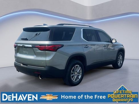 Used 2023 Chevrolet Traverse LT FWD image 6