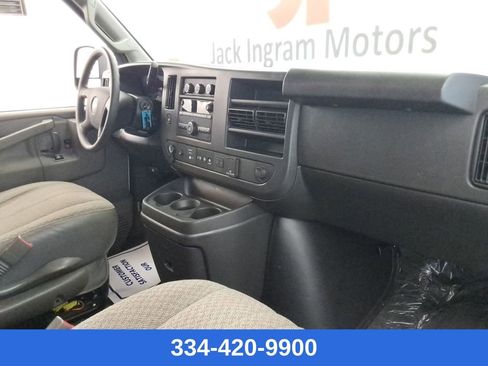 Used 2024 Chevrolet Express 3500 LT w/ LT Preferred Equipment Group image 22